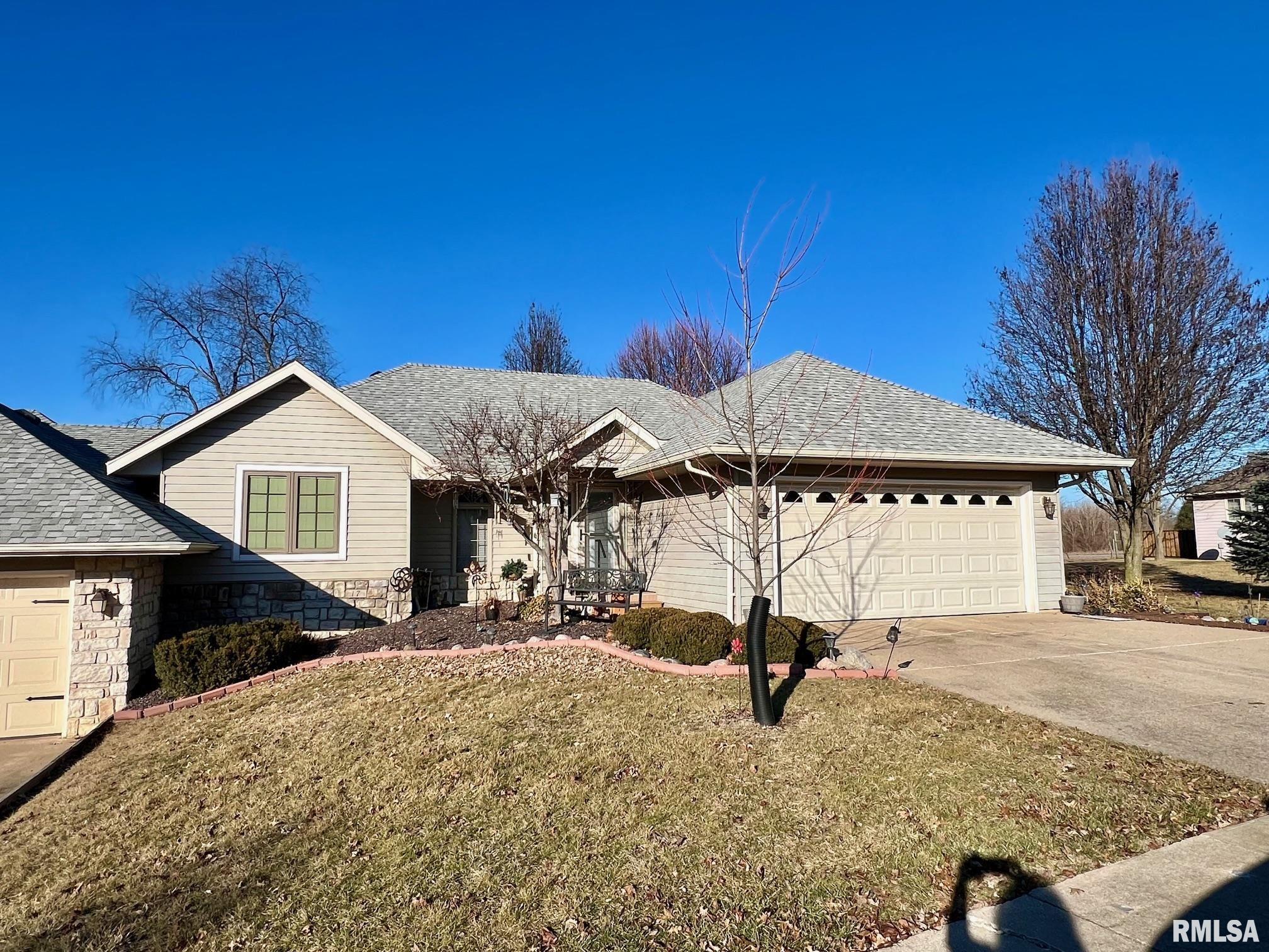 19380 Pinecrest Road Petersburg, IL 62675 - Photo 1 of 13 Gallery Image 1