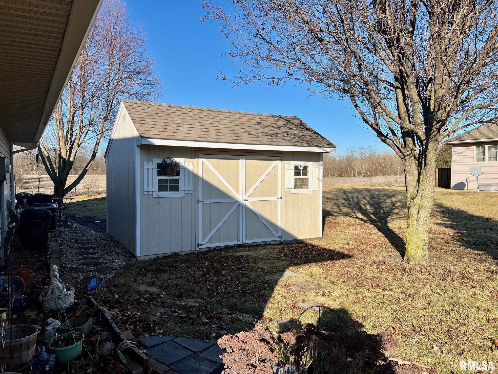 19380 Pinecrest Road Petersburg, IL 62675 - Photo 12 of 13 Gallery Image 12