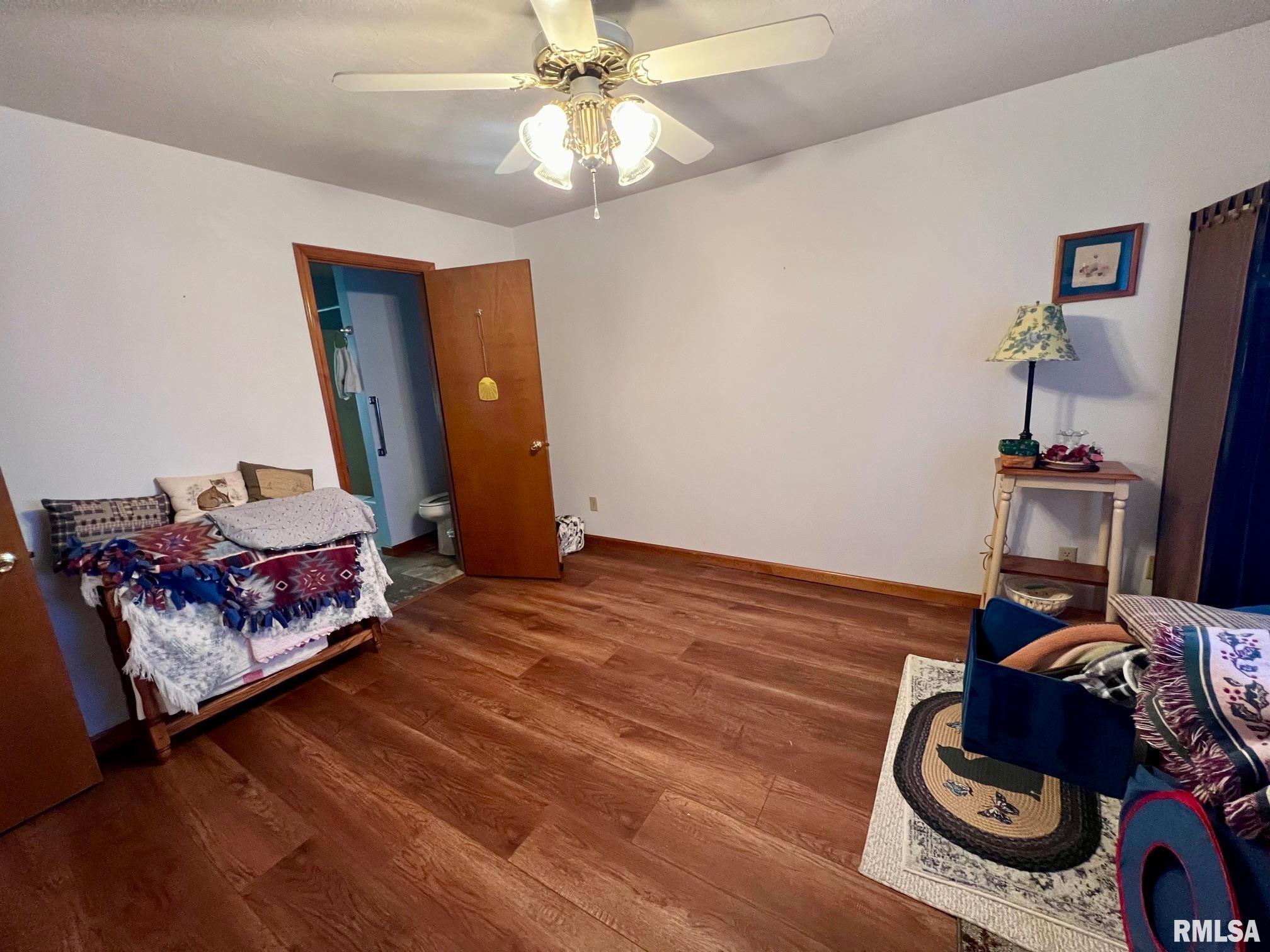 19380 Pinecrest Road Petersburg, IL 62675 - Photo 8 of 13 Gallery Image 8