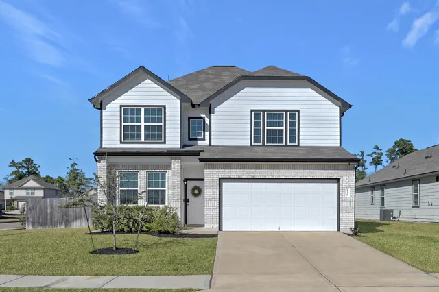 $299,000 | 120 Fallow Deer Drive, Huntsville, TX 77320