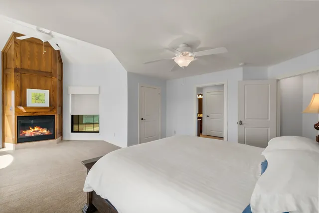 $999,500 | 289 Bayview Lane, Livingston, TX 77351