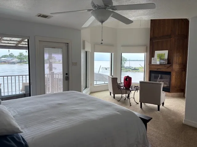 $999,500 | 289 Bayview Lane, Livingston, TX 77351