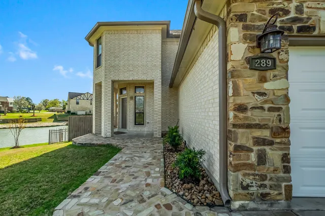 $999,500 | 289 Bayview Lane, Livingston, TX 77351