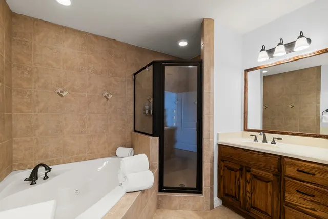 $999,500 | 289 Bayview Lane, Livingston, TX 77351