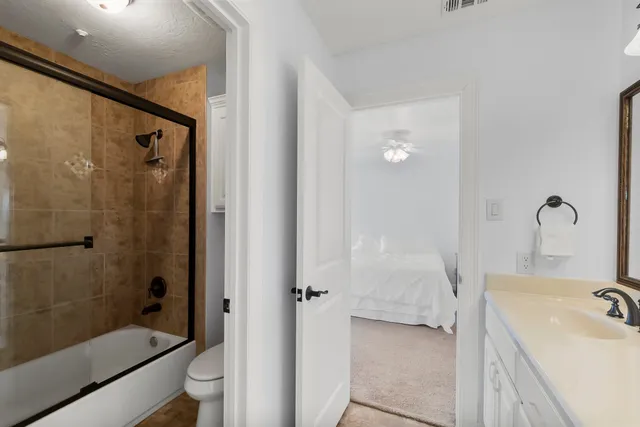 $999,500 | 289 Bayview Lane, Livingston, TX 77351