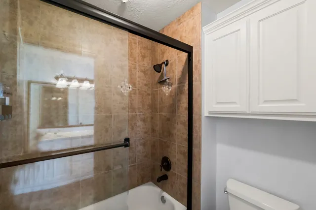 $999,500 | 289 Bayview Lane, Livingston, TX 77351