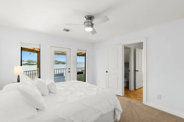 $999,500 | 289 Bayview Lane, Livingston, TX 77351