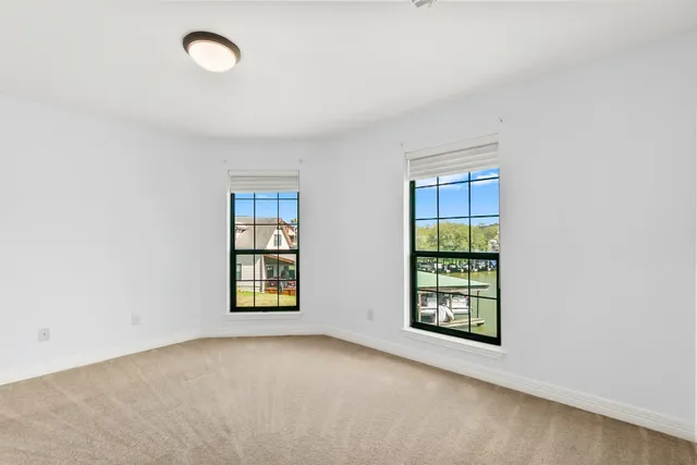 $999,500 | 289 Bayview Lane, Livingston, TX 77351