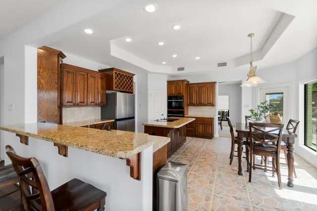 $999,500 | 289 Bayview Lane, Livingston, TX 77351