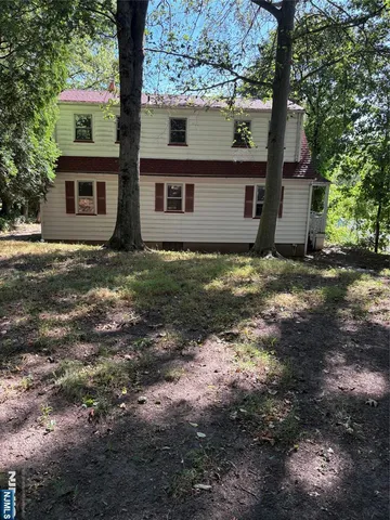 $749,000 | 109 Franklin Turnpike, Ho-Ho-Kus, NJ 07423