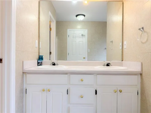 $329,999 | 2950 Mandy Court, Jonesboro, GA 30236