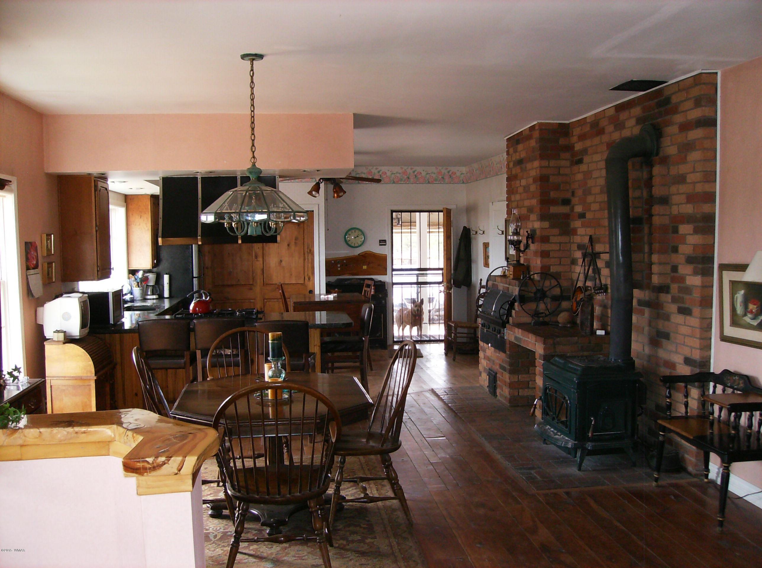 137 Spruce Road Vernon, AZ 85940 - Photo 14 of 61