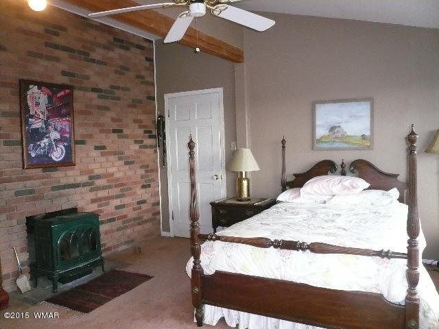 137 Spruce Road Vernon, AZ 85940 - Photo 15 of 61