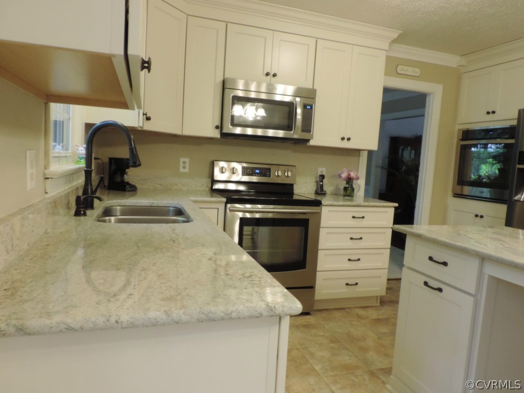 611 Milbrae Road Chesterfield, VA 23236 - Photo 8 of 24 Gallery Image 8