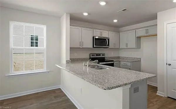 $1,900 | 1419 Maltese Lane, Greensboro, NC 27405
