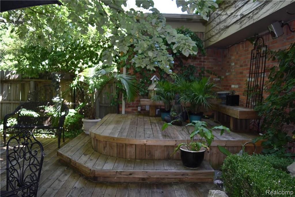 31505 Waltham Road Beverly Hills, MI 48025 - Photo 24 of 45