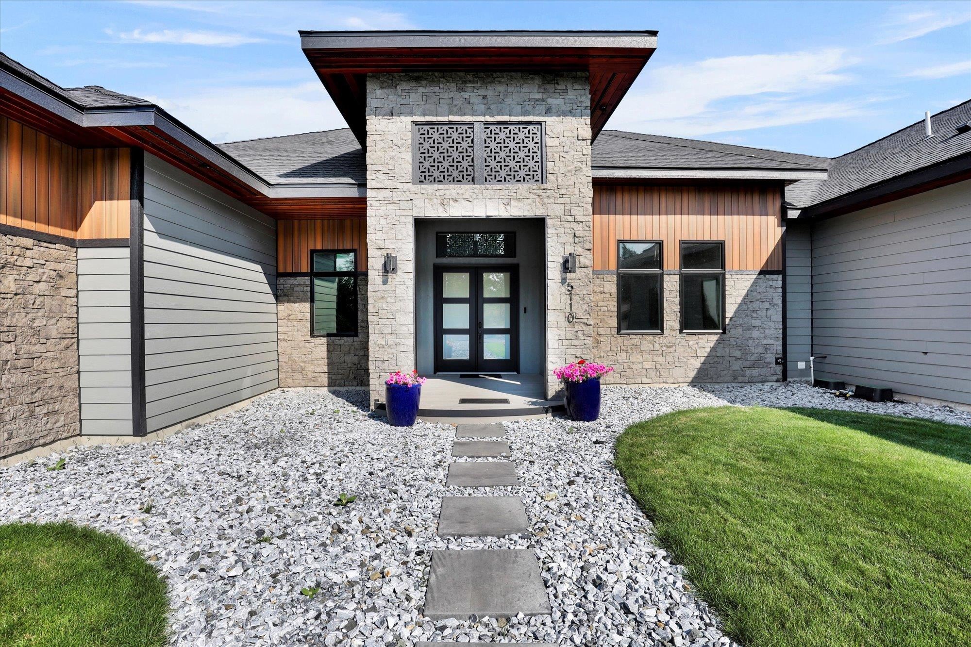 5110 West Hayden Lane Spokane, WA 99208 - Photo 3 of 50