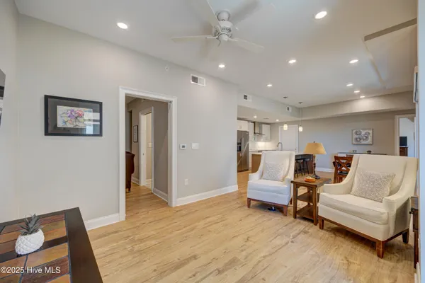 $500,000 | 240 North Water Street, Unit 653, Wilmington, NC 28401