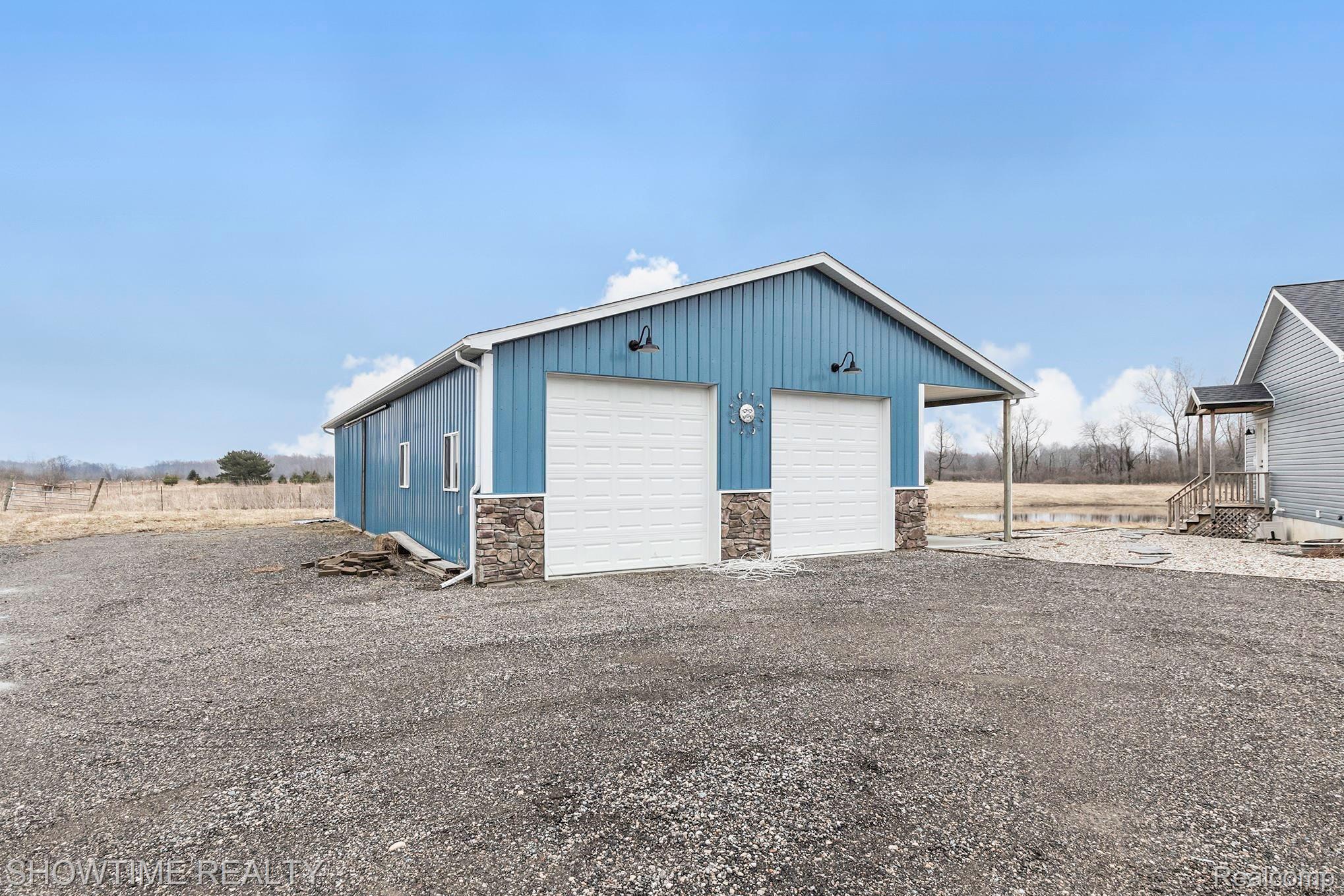 330 Wheeling Road Imlay City, MI 48444 - Photo 7 of 23 IMG_1028.jpg