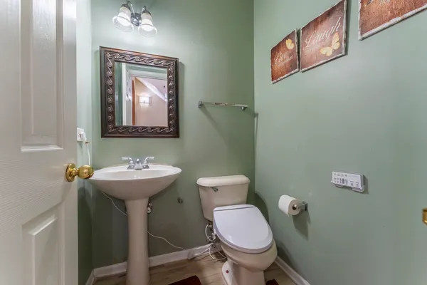 $649,900 | 6085 Irene Drive, Hoffman Estates, IL 60192