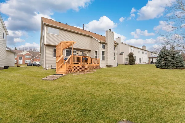 $649,900 | 6085 Irene Drive, Hoffman Estates, IL 60192