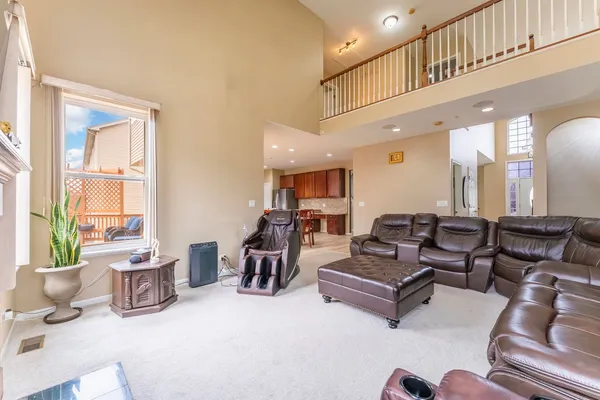 $649,900 | 6085 Irene Drive, Hoffman Estates, IL 60192