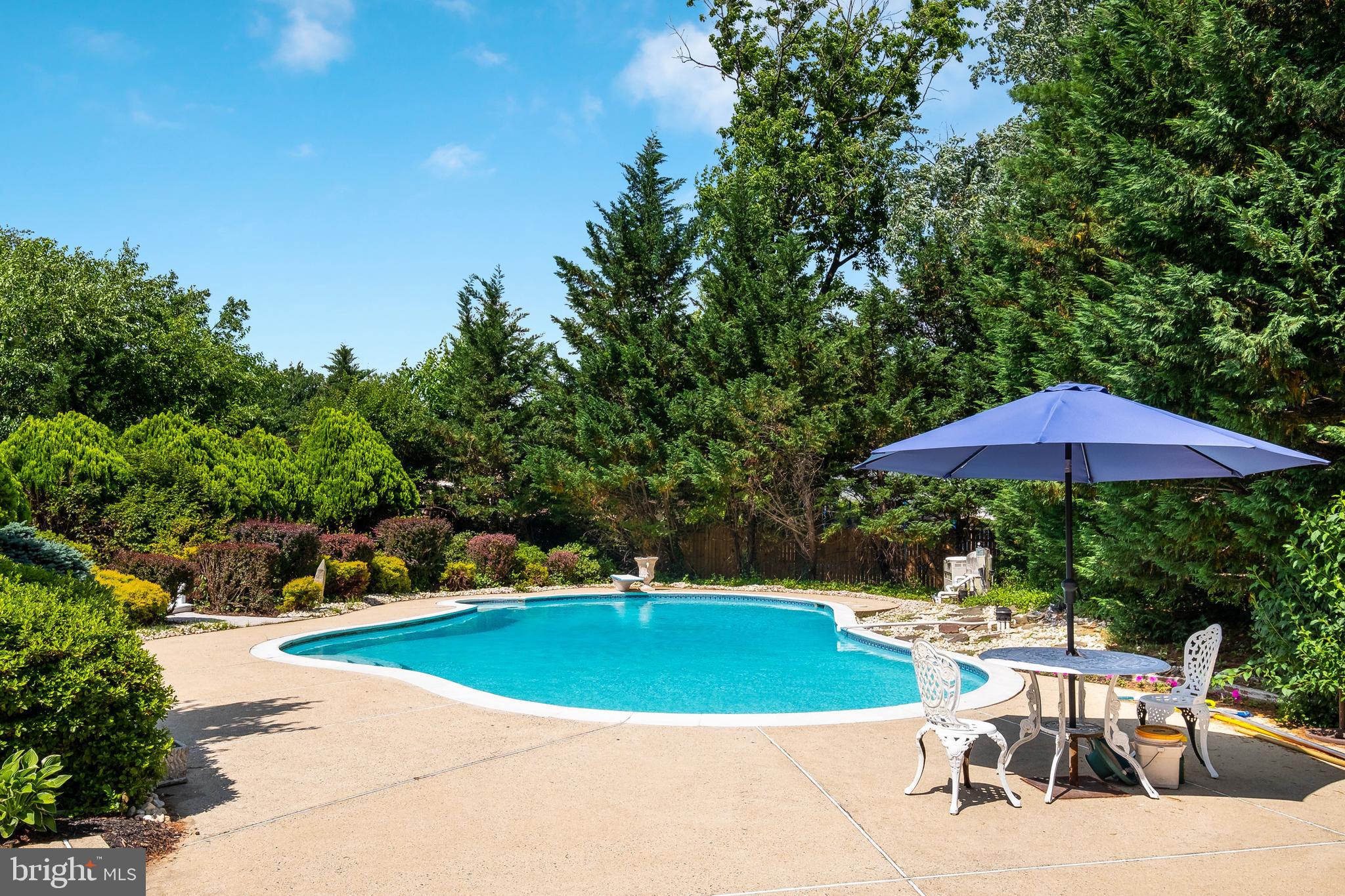 9713 River Road Potomac, MD 20854 - Photo 2 of 58 EXTERIOR REAR