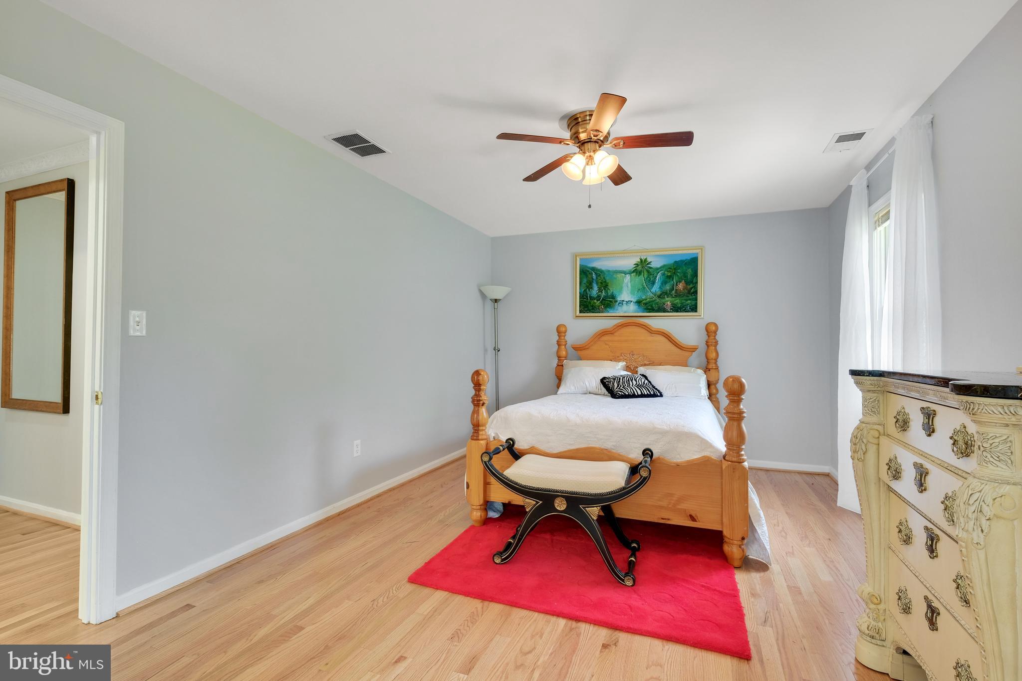 9713 River Road Potomac, MD 20854 - Photo 39 of 58 BEDROOM #7