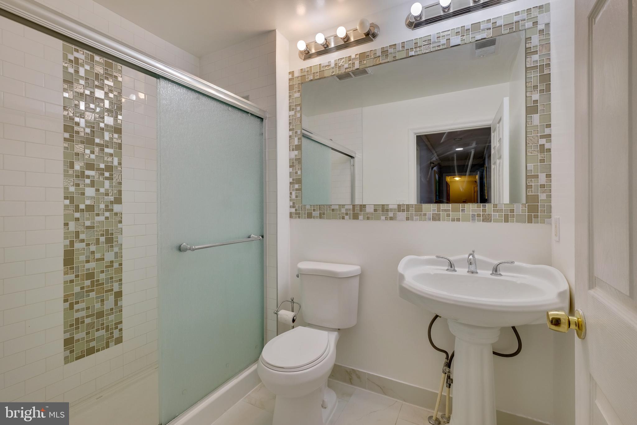 9713 River Road Potomac, MD 20854 - Photo 40 of 58 FULL BATH