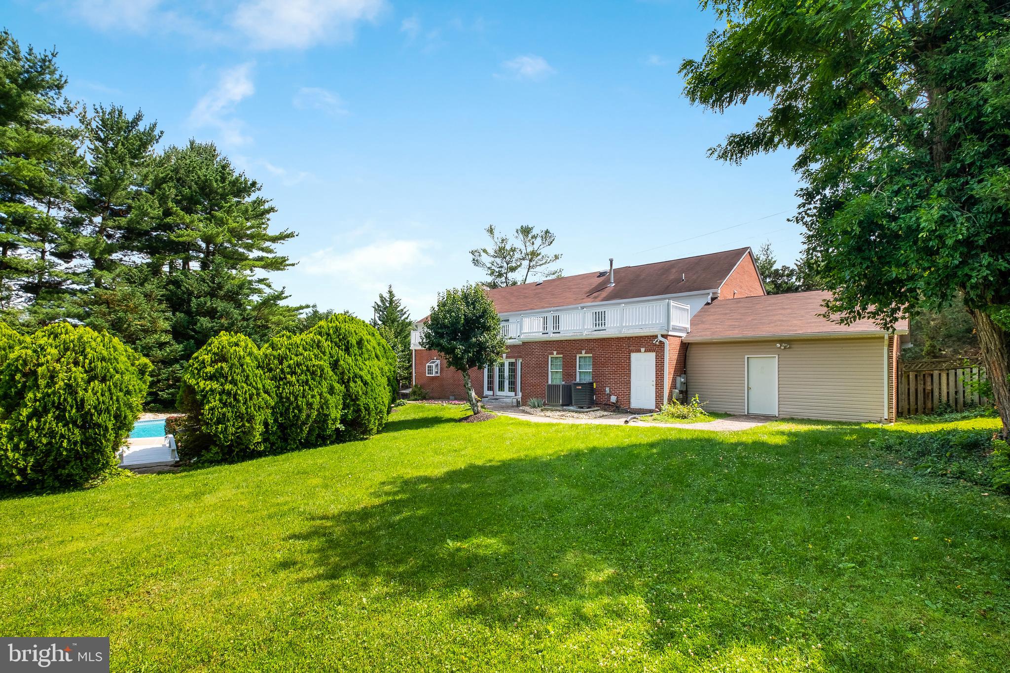 9713 River Road Potomac, MD 20854 - Photo 55 of 58 EXTERIOR REAR