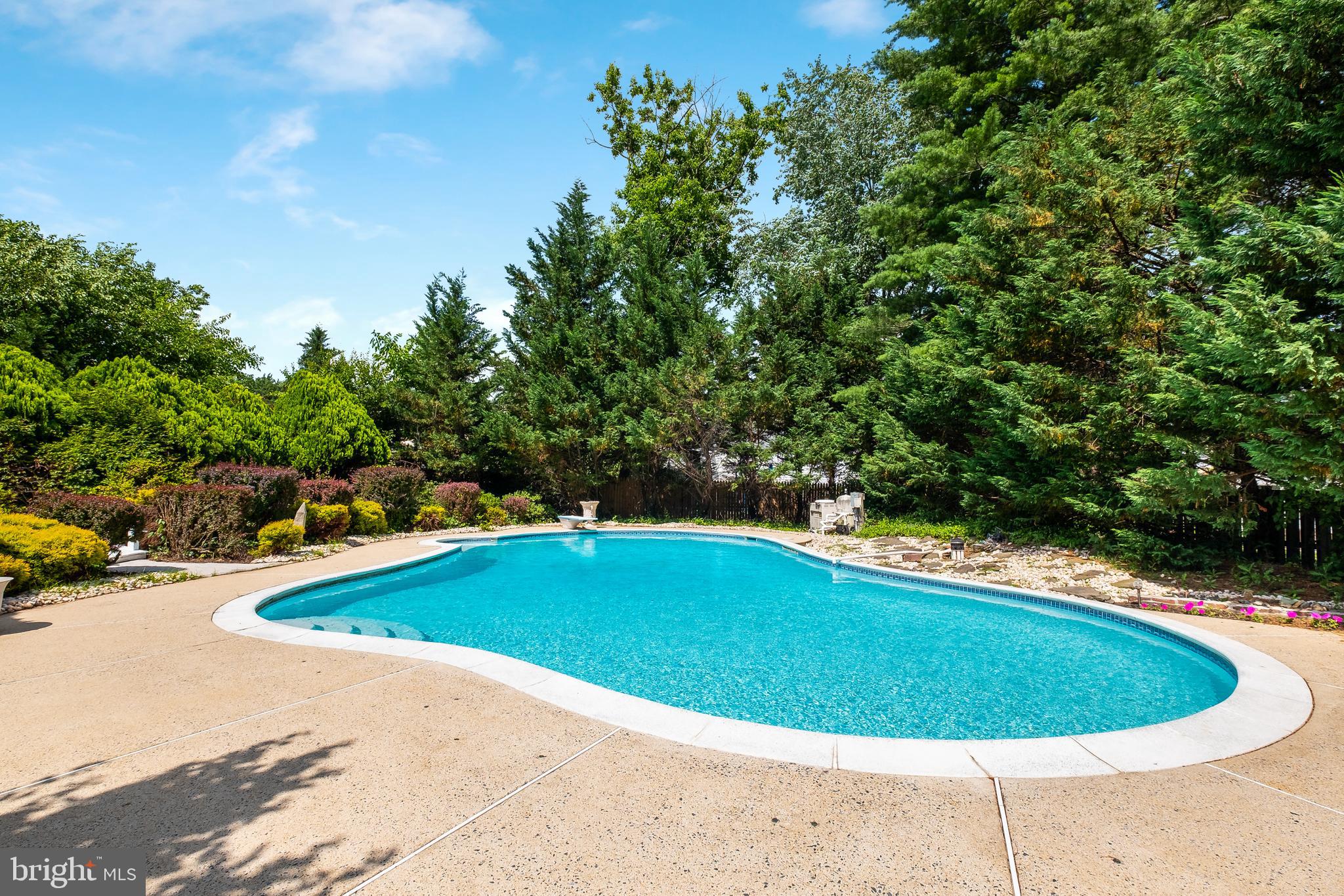 9713 River Road Potomac, MD 20854 - Photo 56 of 58 EXTERIOR REAR