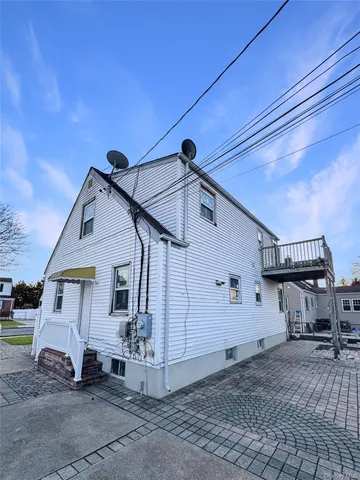 a view of a white house