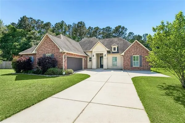 $2,400 | 1216 Catherine Court, Covington, LA 70435
