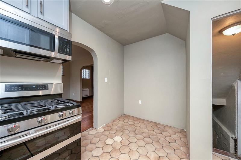 9502 Frankstown Road Penn Hills, PA 15235 - Photo 11 of 24 Gallery Image 11