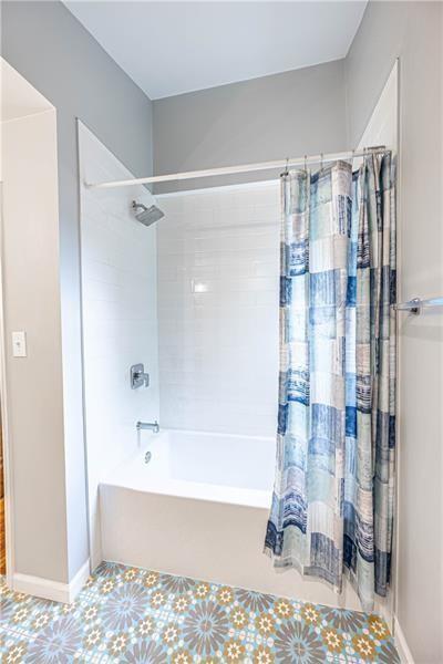 9502 Frankstown Road Penn Hills, PA 15235 - Photo 21 of 24 Nice full bath on second floor.
