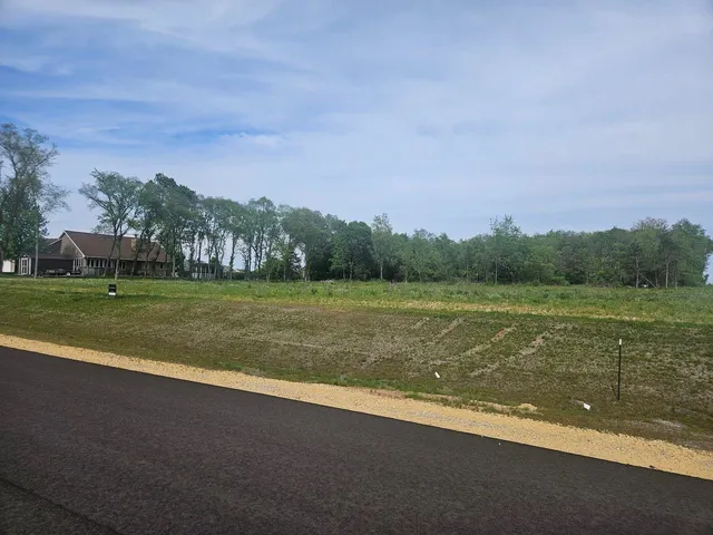 $115,000 | 4045 West Griffindale Drive, Beloit, WI 53511