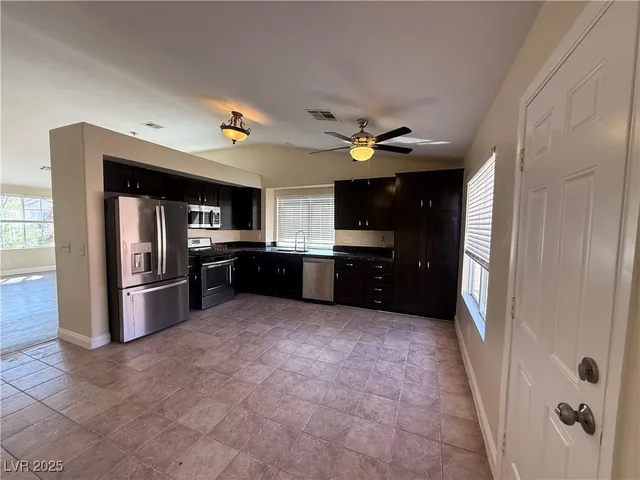 $2,250 | 708 Cozy Canyon Drive, Henderson, NV 89002