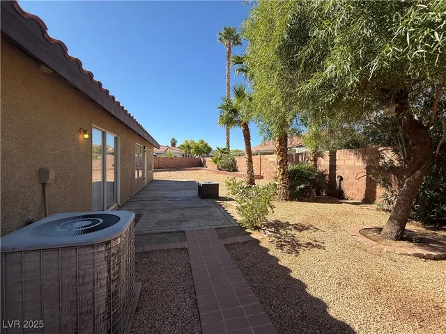 $2,250 | 708 Cozy Canyon Drive, Henderson, NV 89002