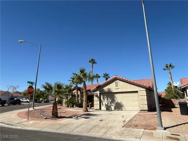 $2,250 | 708 Cozy Canyon Drive, Henderson, NV 89002
