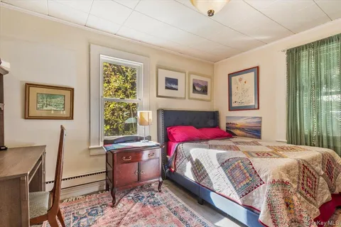 $699,000 | 310 Oak Lane, Newburgh, NY 12550