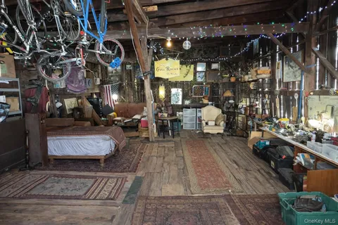 $699,000 | 310 Oak Lane, Newburgh, NY 12550