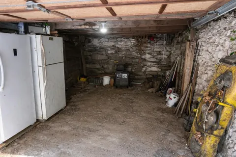 $699,000 | 310 Oak Lane, Newburgh, NY 12550