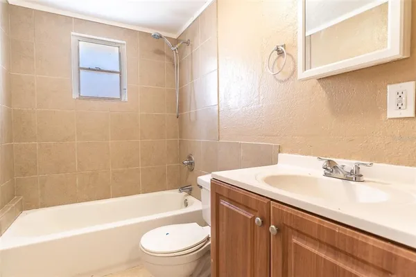 $1,200 | 114 East Northside Drive, Unit 3, Lake Wales, FL 33853