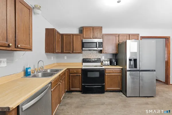 $299,900 | 361 Pasay Road, Thompson, CT 06255