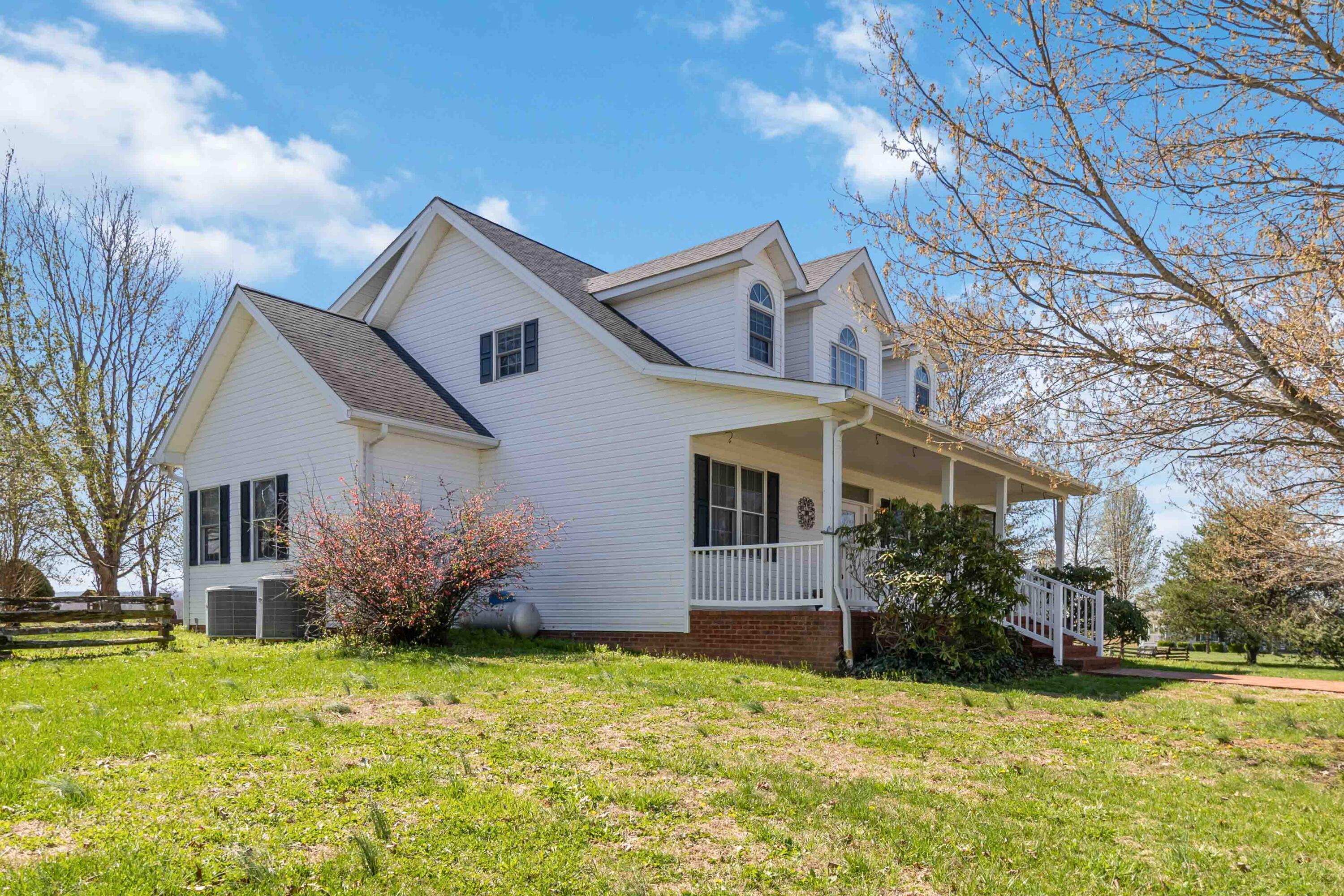 785 Frazer Road Monticello, KY 42633 - Photo 4 of 67 002