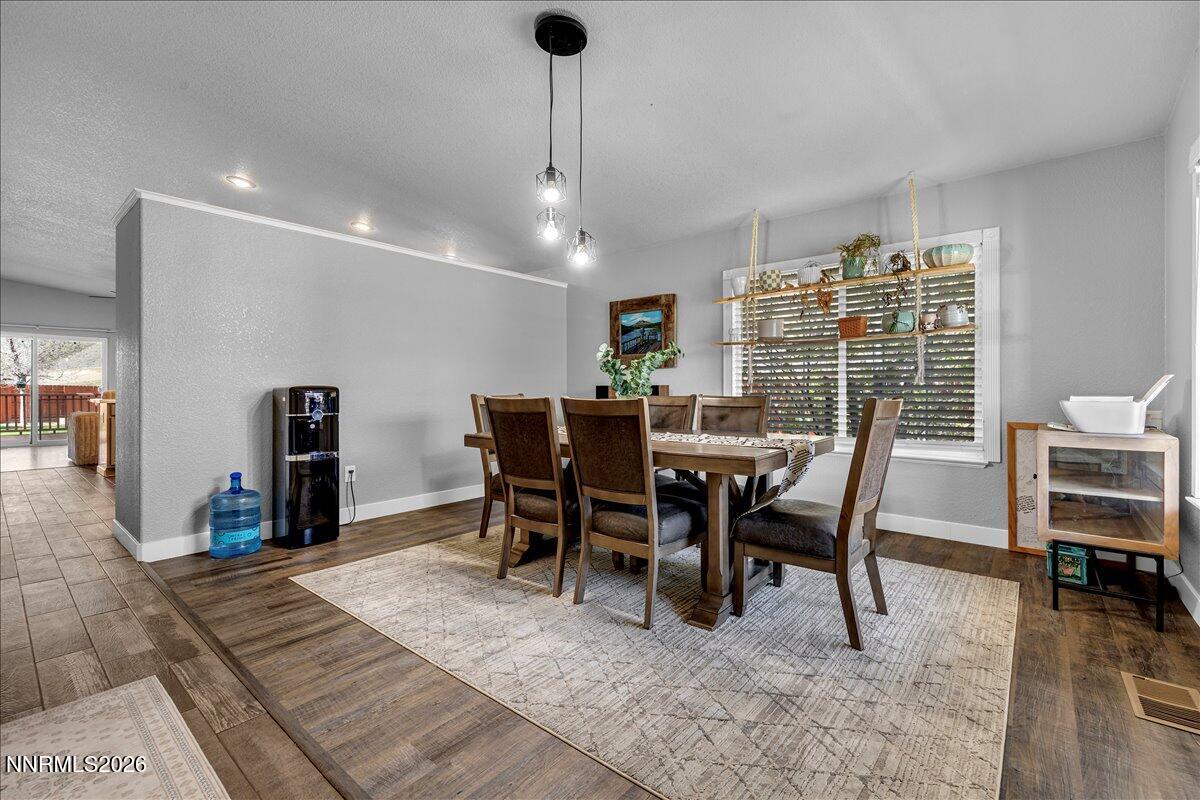 17900 Timber Grove Court Reno, NV 89508 - Photo 5 of 54 05-005
