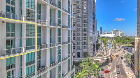 $480,000 | 300 South Biscayne Boulevard, Unit L822, Miami, FL 33131