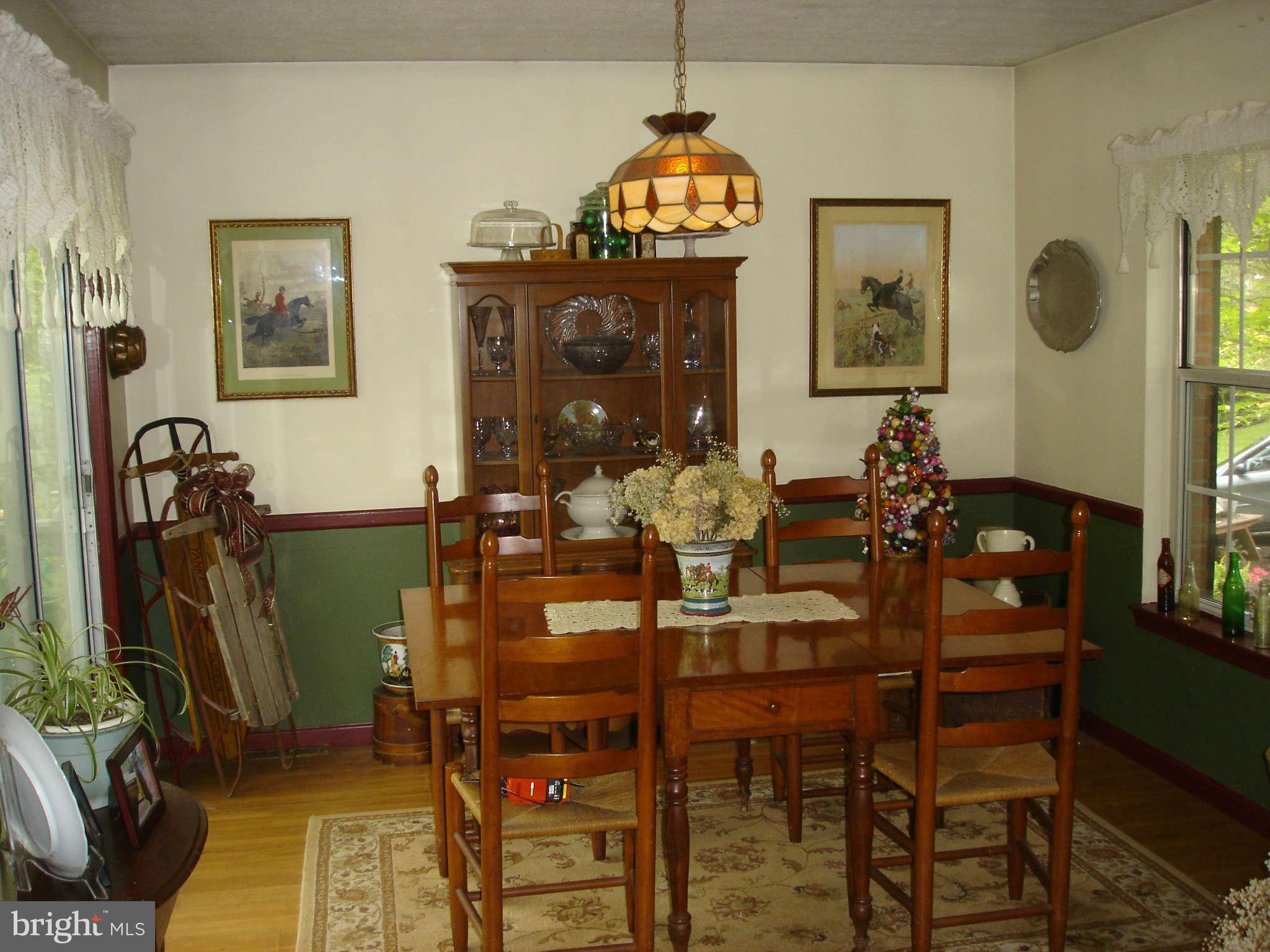 1746 Fairmount Road Hampstead, MD 21074 - Photo 3 of 17 Dining Room