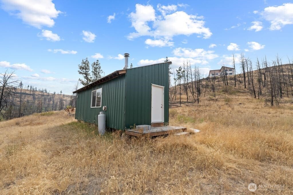 31725 Hawk Creek Ranch Road North Davenport, WA 99122 - Photo 26 of 40