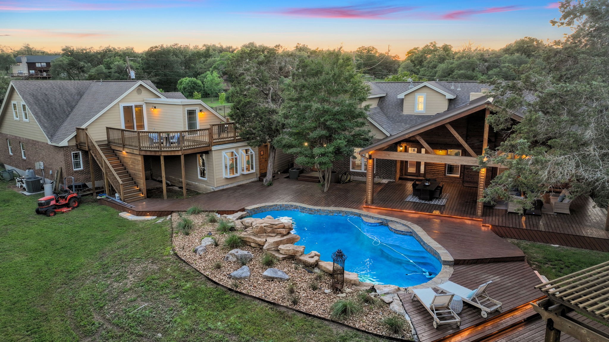 Welcome home to 2 Longwood Road, Austin, Texas 78737!